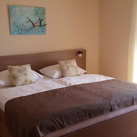 Rooms Vukusic Раб Экстерьер фото